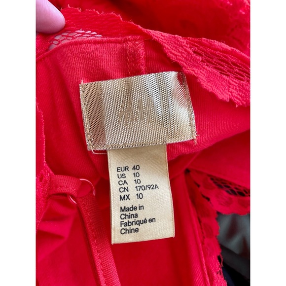 H&M Red Lace Dress - Picture 3 of 3